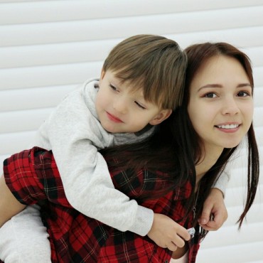 Альбом: Семейная фотосъемка, 5 фотографий Альбом: Семейная фотосъемка, 5 фотографий