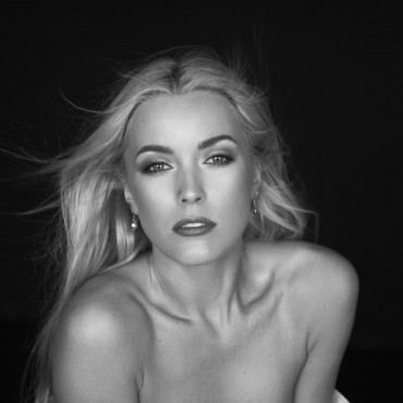 Альбом: Портретная съемка, 15 фотографий Альбом: Портретная съемка, 15 фотографий