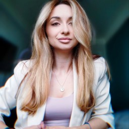 Александра Буст