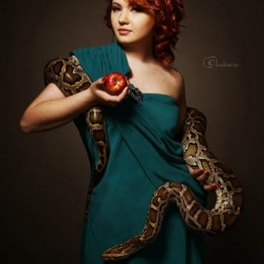 Альбом: Анна - повелительница змей, 6 фотографий
