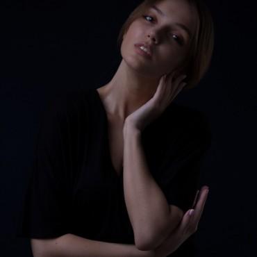 Фотография #10412, студийная фотосъемка, автор: София Тельнова